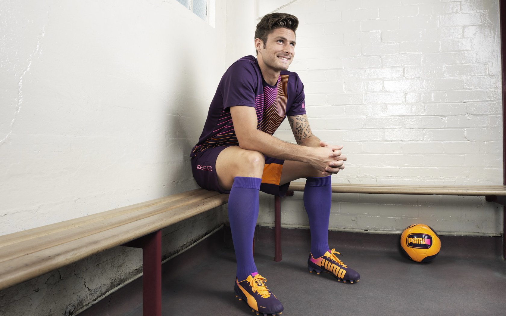 《粉丝互动：线上线下粉丝盛会精彩纷呈》，粉丝线下活动策划