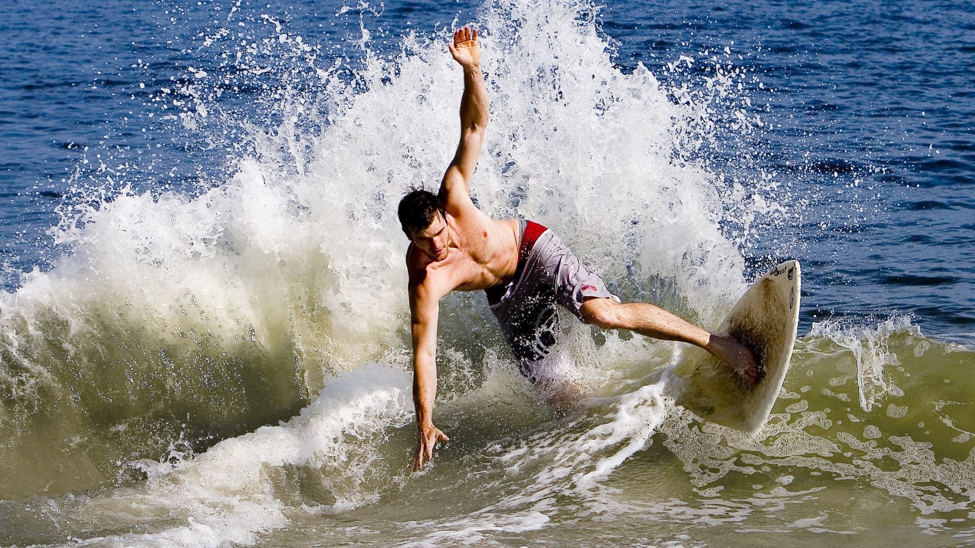 【战术解析】丁俊晖如何利用攻守策略掌控全场，丁俊晖球技到底如何